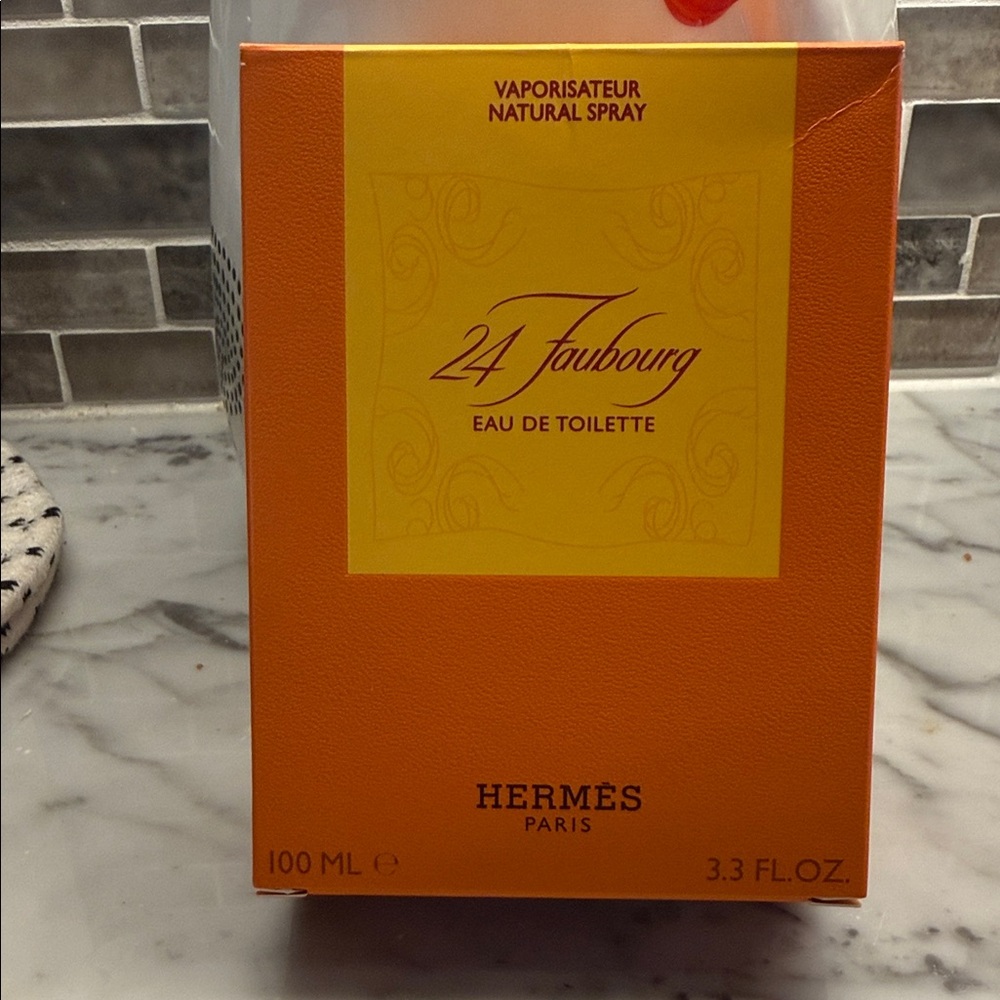 24 Faubourg Eau de Toilette Spray - Orange